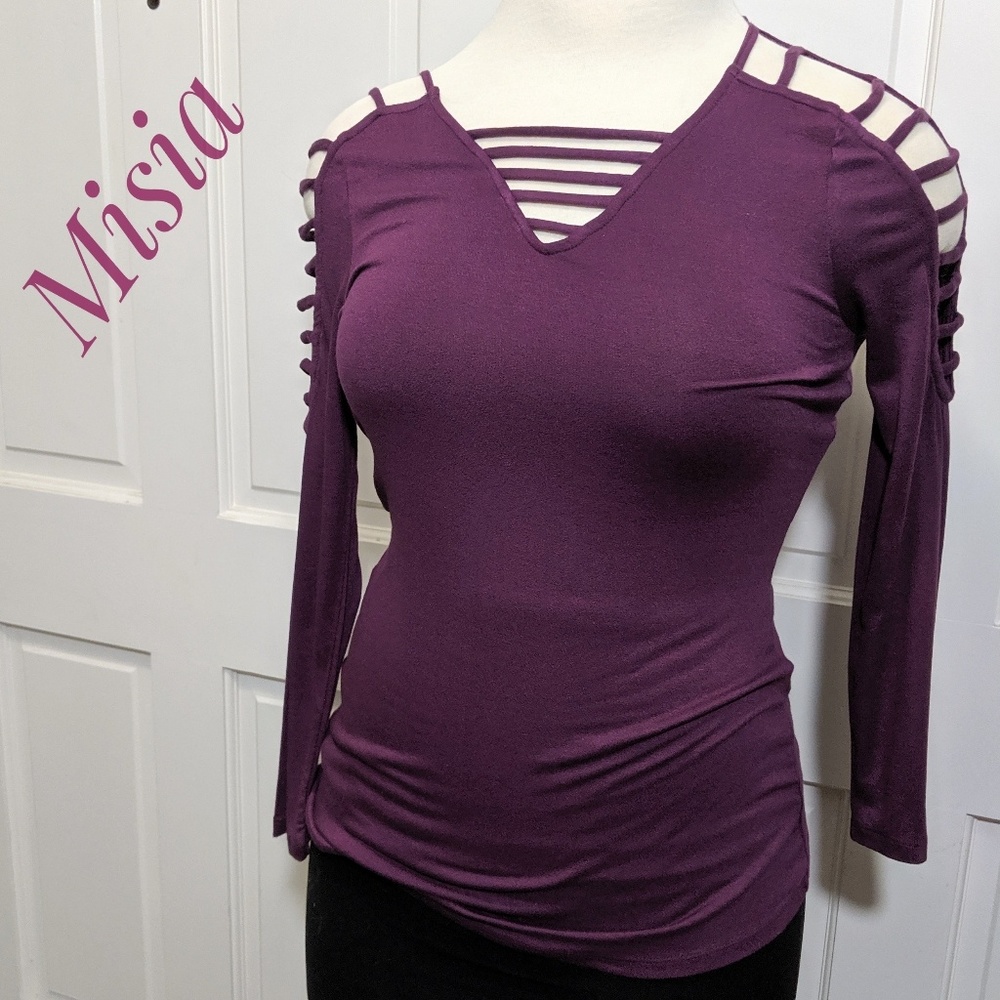 NWT ~ MISIA Cold Shoulder Ribbed Knit Top